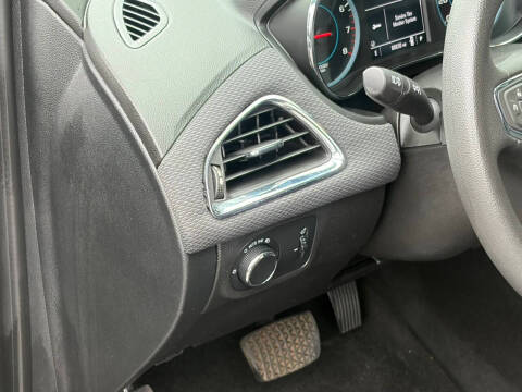 2017 Chevrolet Cruze LT Auto