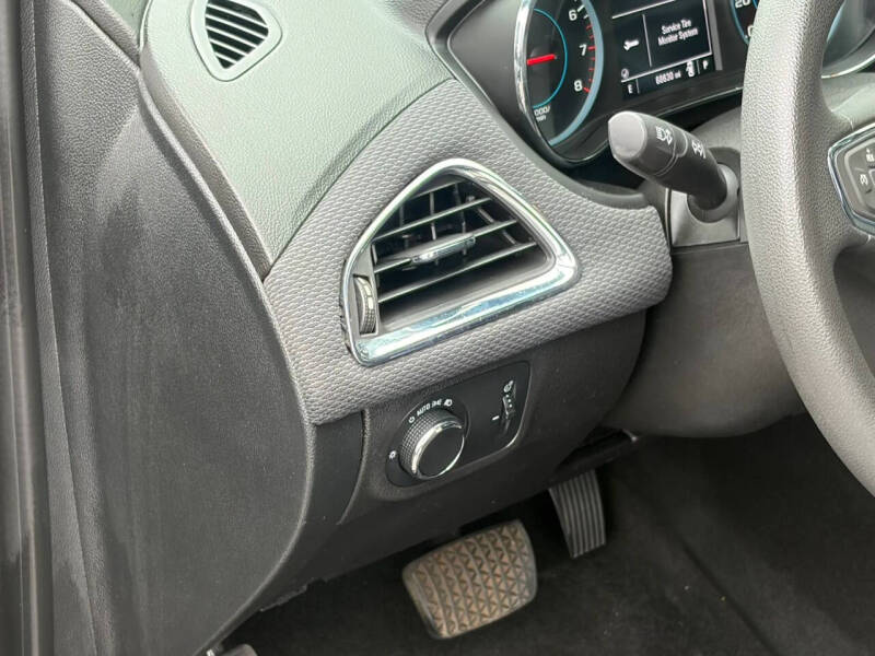 2017 Chevrolet Cruze LT Auto