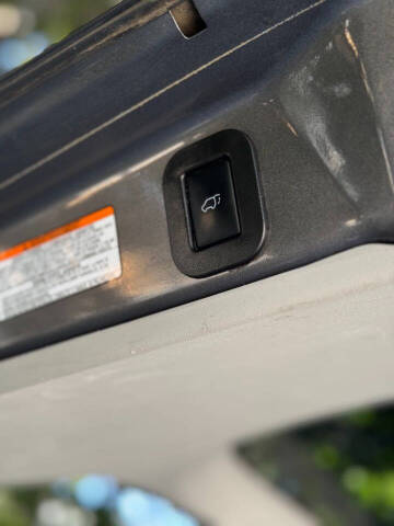 2015 Toyota Sienna SE 8-Passenger