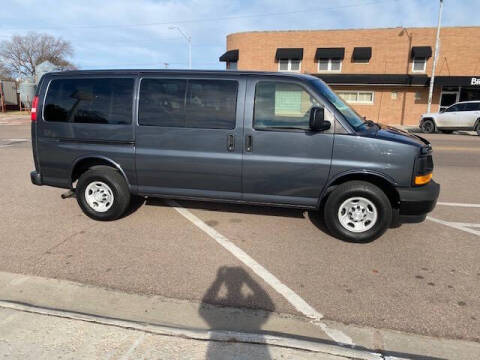 2017 Chevrolet Express LS 2500