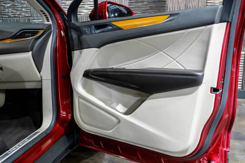 2017 Lincoln MKC Select