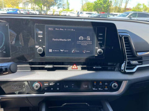 2024 Kia Sportage Hybrid LX