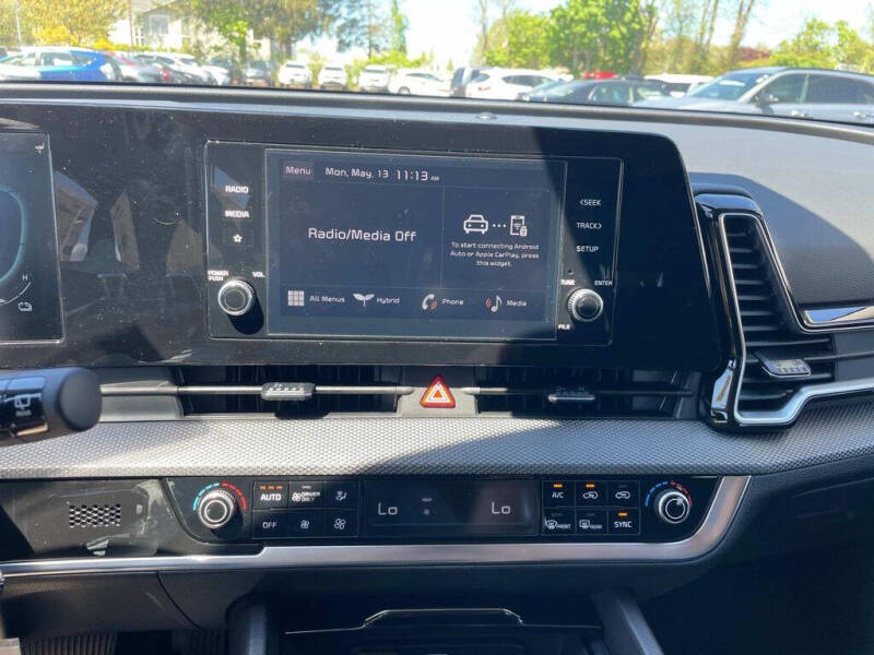 2024 Kia Sportage Hybrid LX