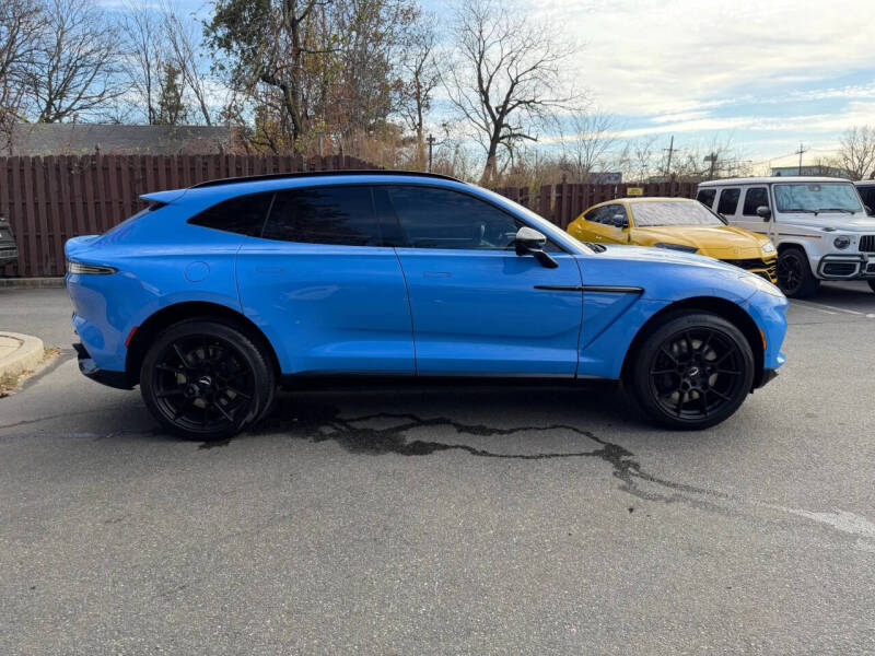 2021 Aston Martin DBX