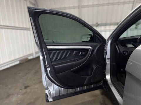 2016 Ford Taurus SEL