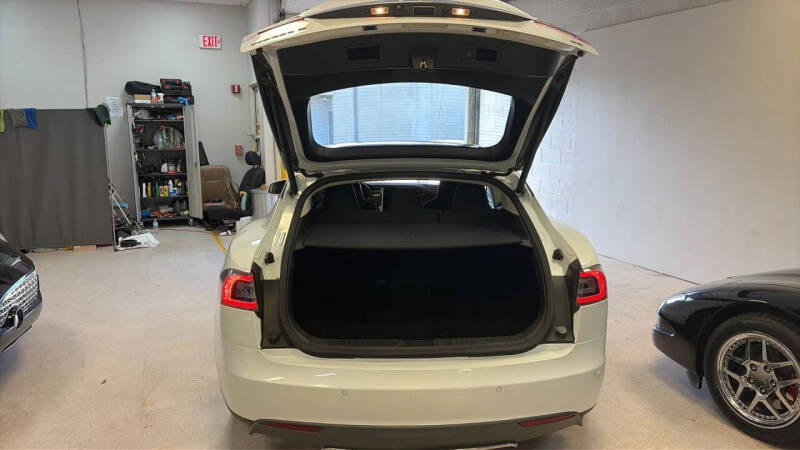 2014 Tesla Model S