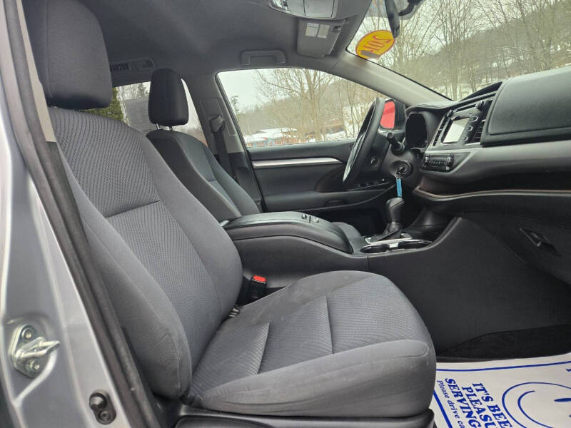 2014 Toyota Highlander LE