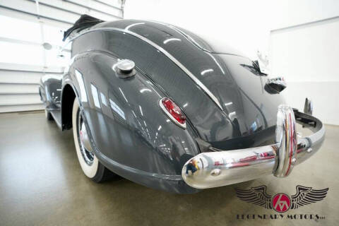 1939 Plymouth P8