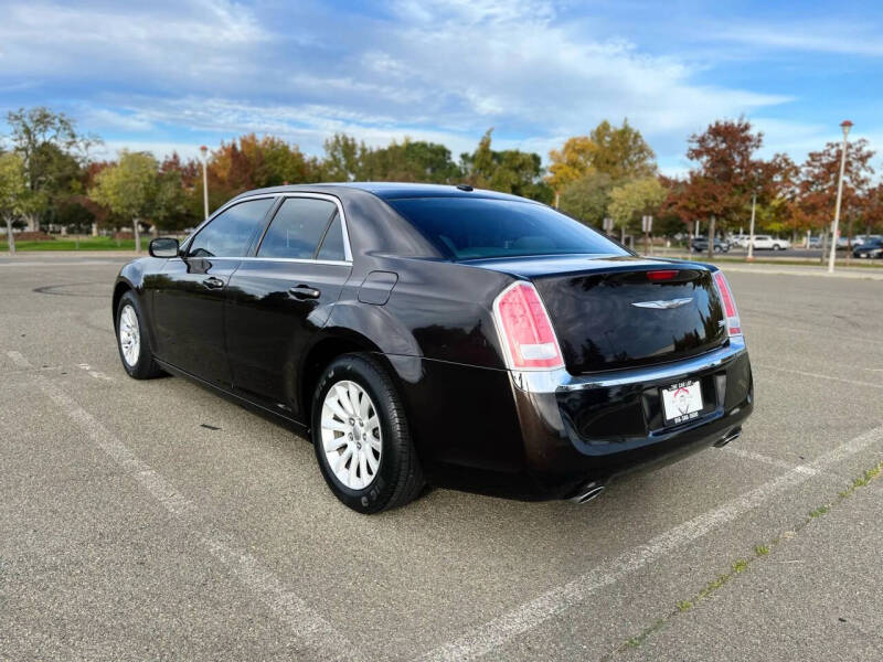 2012 Chrysler 300