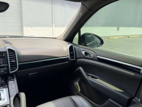 2016 Porsche Cayenne