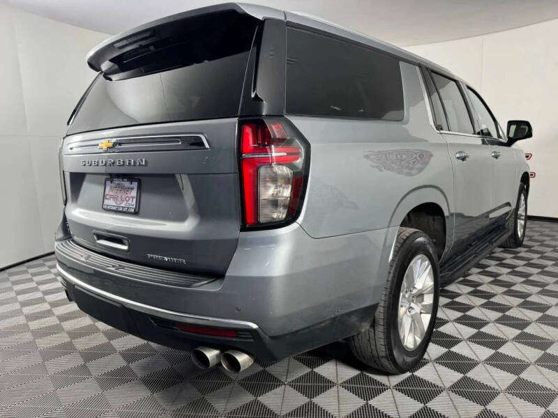 2024 Chevrolet Suburban Premier