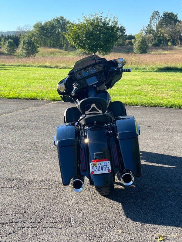 2015 Harley-Davidson CVO Street Glide Special