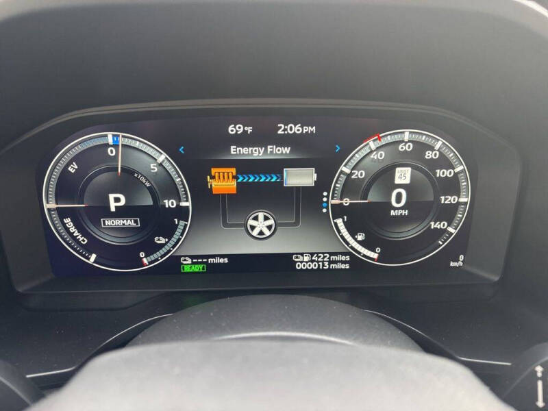 2025 Mitsubishi Outlander PHEV SEL