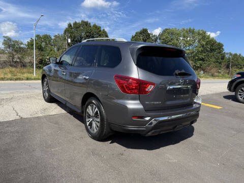 2017 Nissan Pathfinder S