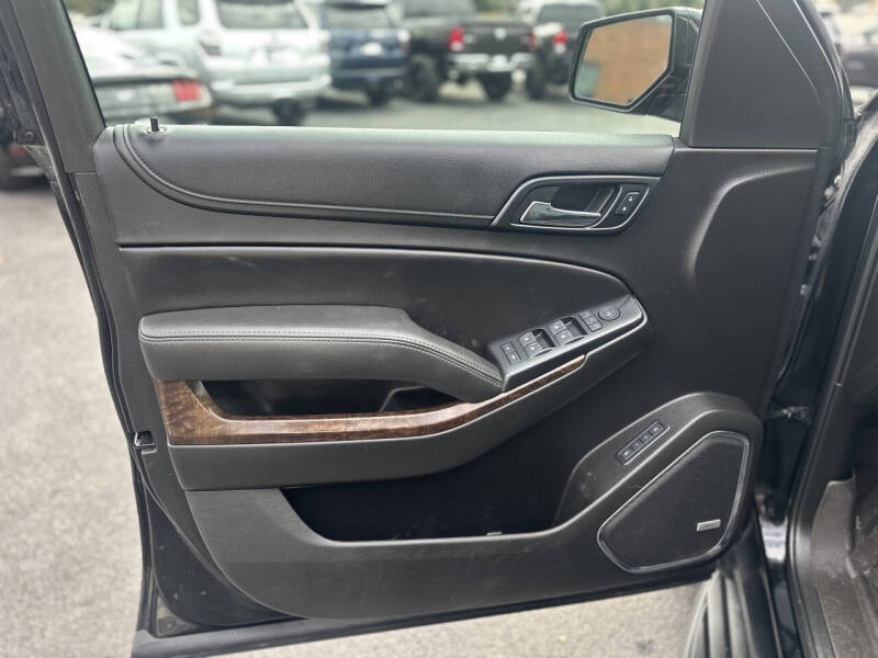 2017 Chevrolet Suburban LT