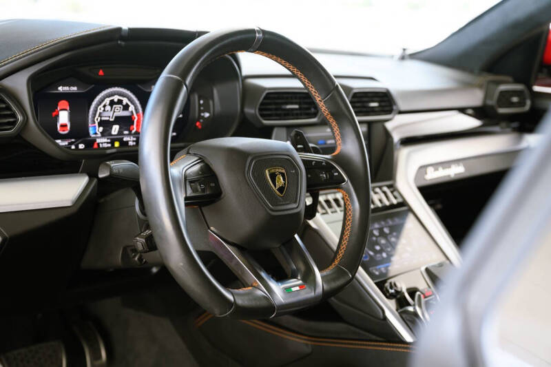 2019 Lamborghini Urus