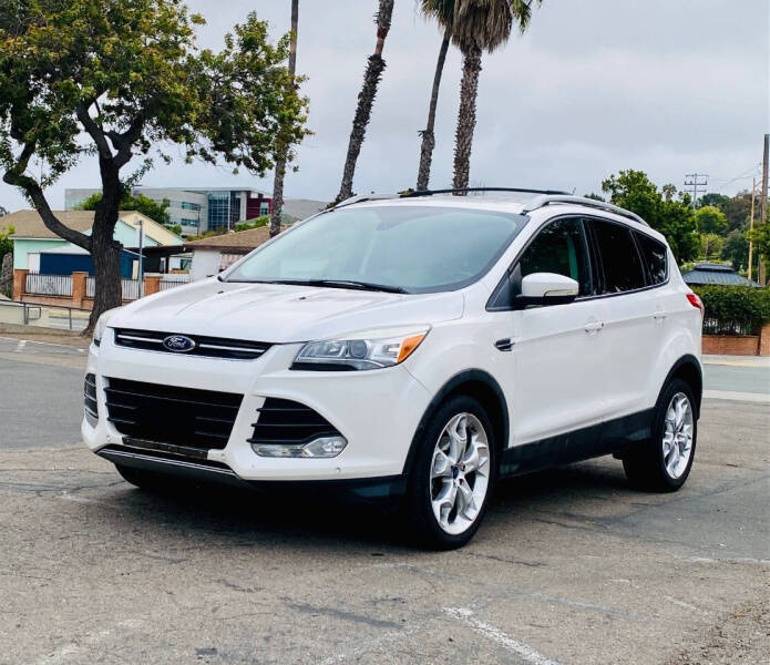 2014 Ford Escape Titanium - Photo 2