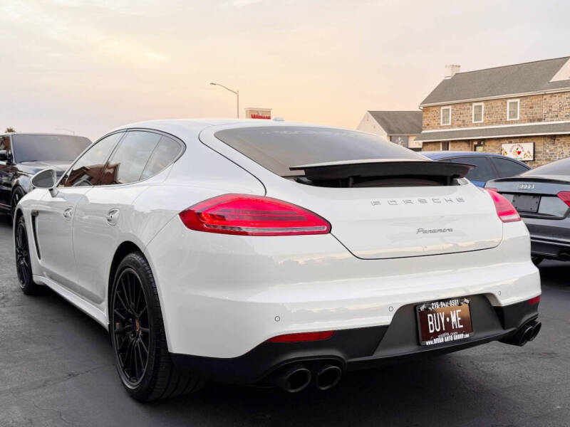 2016 Porsche Panamera Edition
