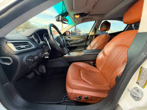 2015 Maserati Ghibli