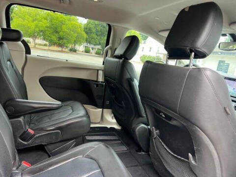 2021 Chrysler Pacifica Touring L