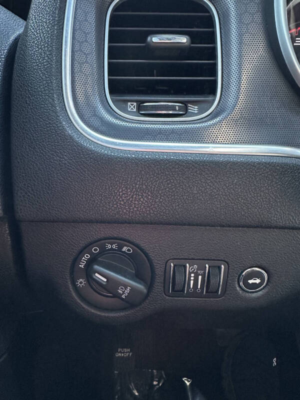 2016 Dodge Charger SXT