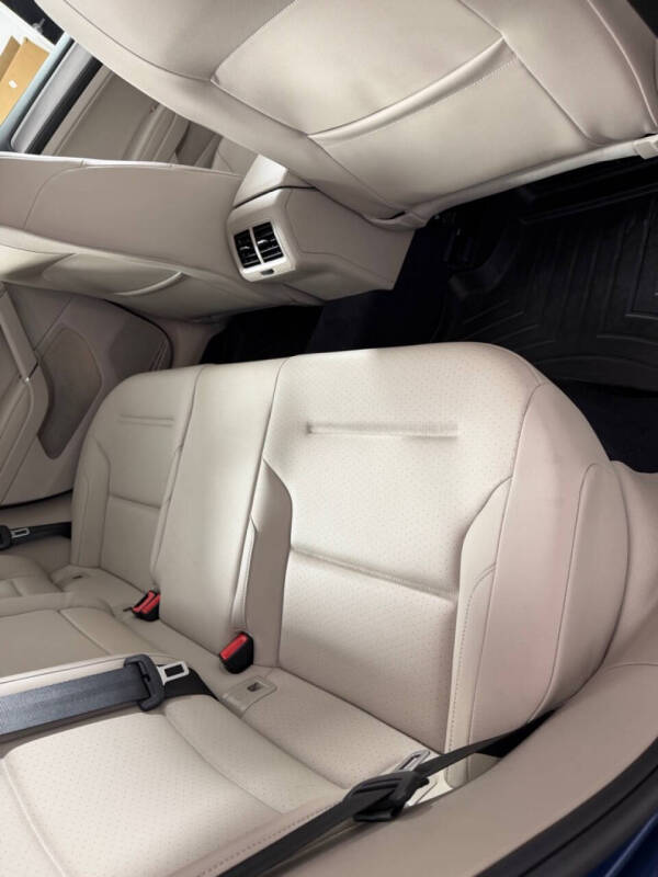 2017 Volkswagen Golf TSI SE