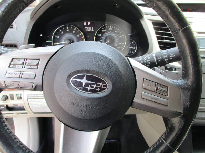 2010 Subaru Outback 2.5i Limited