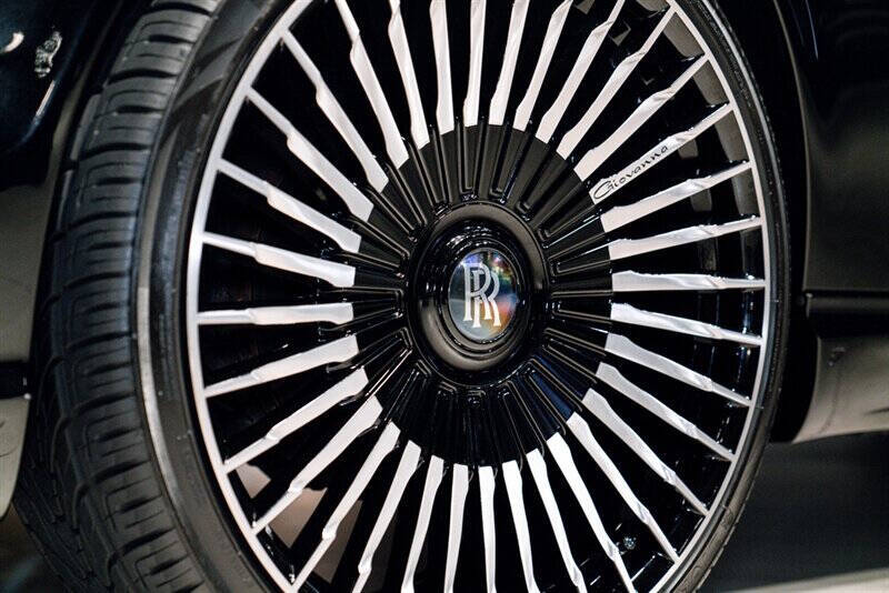 2015 Rolls-Royce Phantom Drophead Coupe