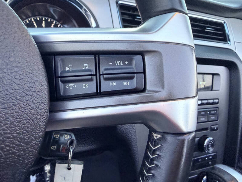 2014 Ford Mustang V6 Premium