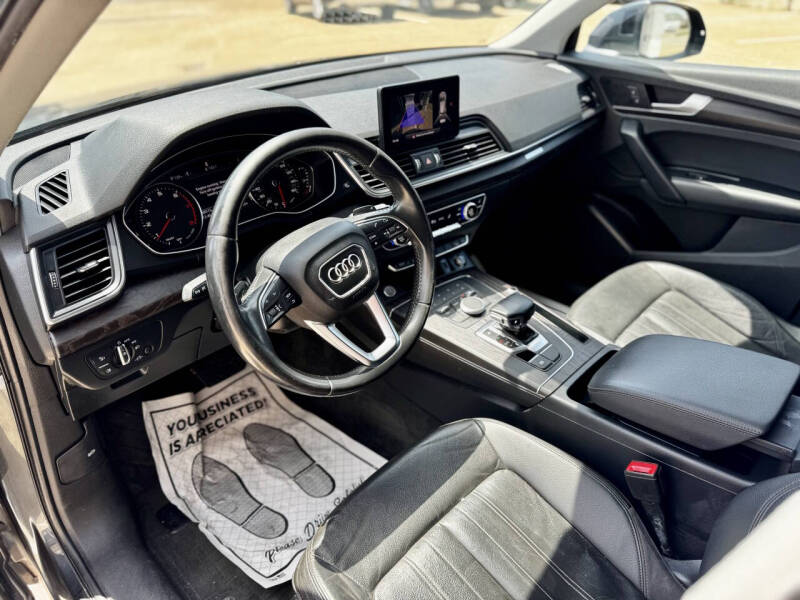 2019 Audi Q5 quattro Premium 45 TFSI