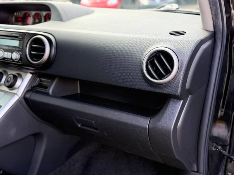 2009 Scion xB