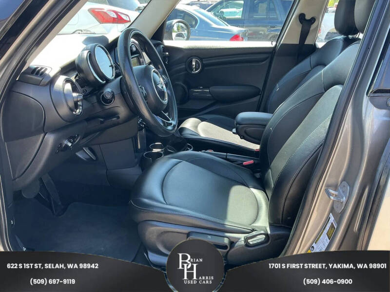 2017 MINI Hardtop 4 Door Cooper