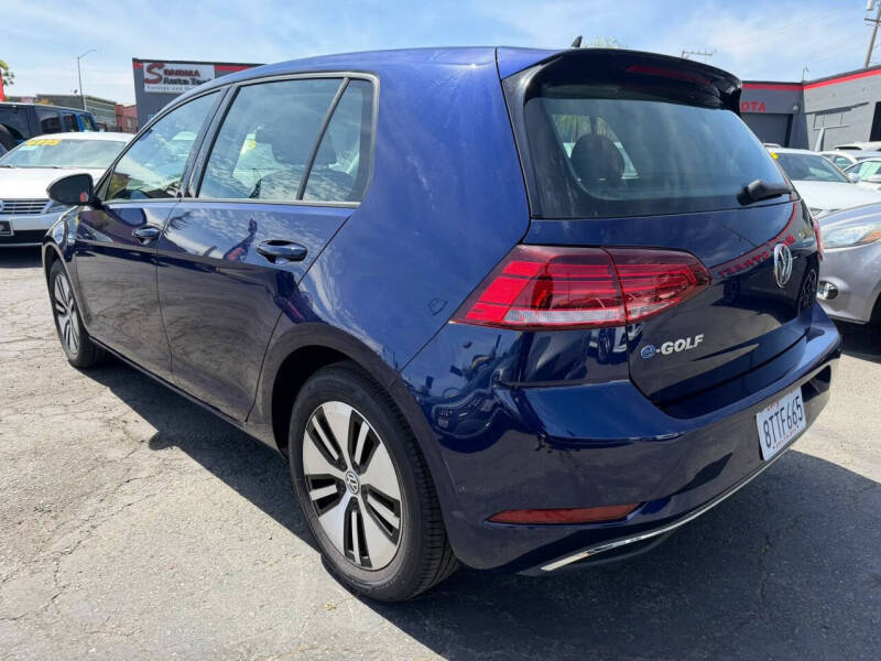 2017 Volkswagen e-Golf SE