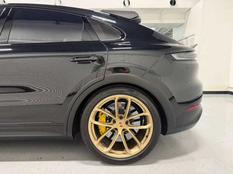 2024 Porsche Cayenne Turbo GT