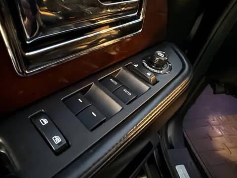 2017 Lincoln Navigator Select