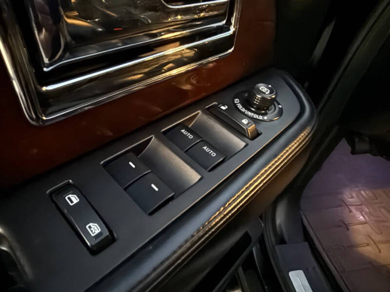 2017 Lincoln Navigator Select