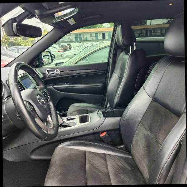 2019 Jeep Grand Cherokee Altitude