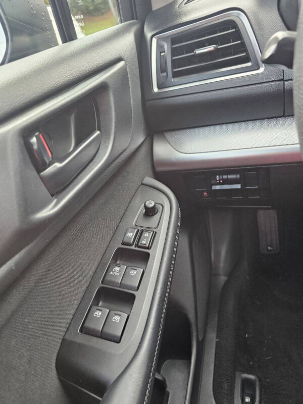 2018 Subaru Outback 2.5i