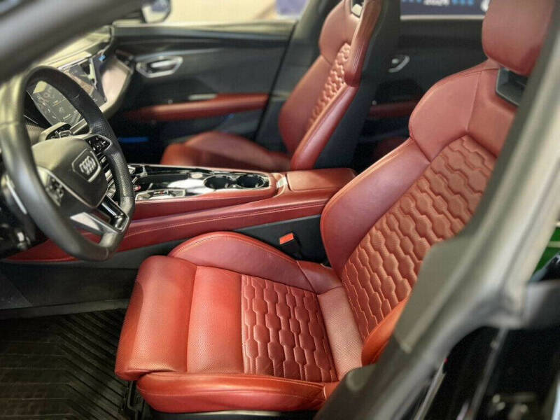 2022 Audi e-tron GT quattro Prestige