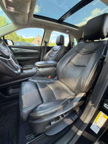2017 Cadillac XT5 Luxury