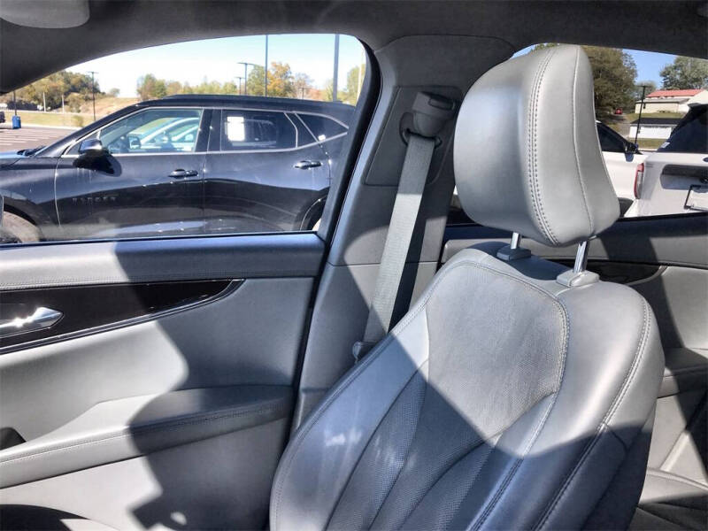 2021 Lincoln Nautilus Reserve