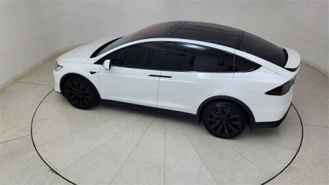 2022 Tesla Model X Plaid