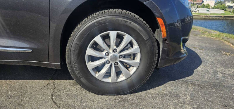 2018 Chrysler Pacifica Touring L