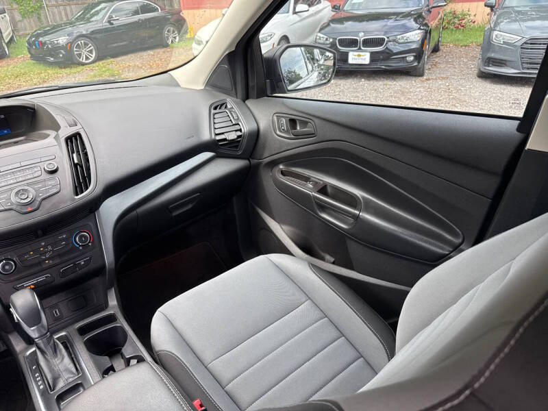 2019 Ford Escape S
