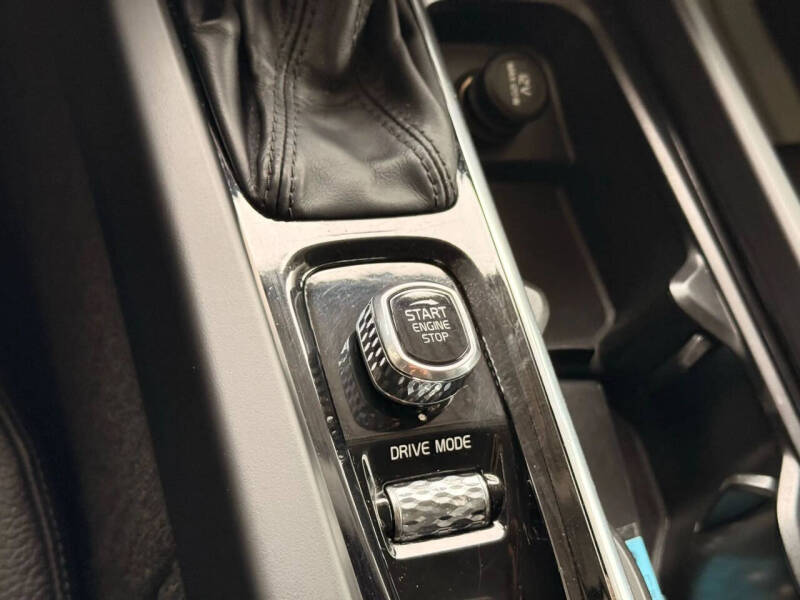 2020 Volvo XC60 T5 Momentum