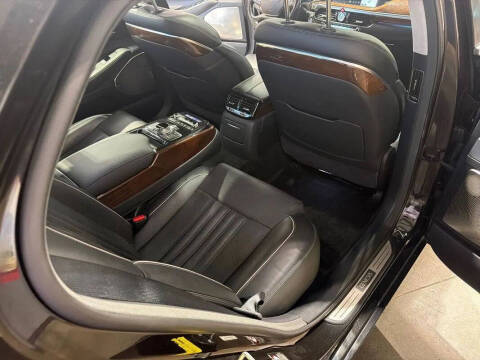 2019 Genesis G90