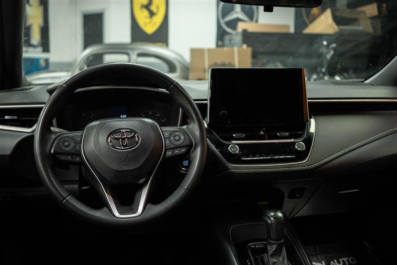 2024 Toyota Corolla Hatchback SE