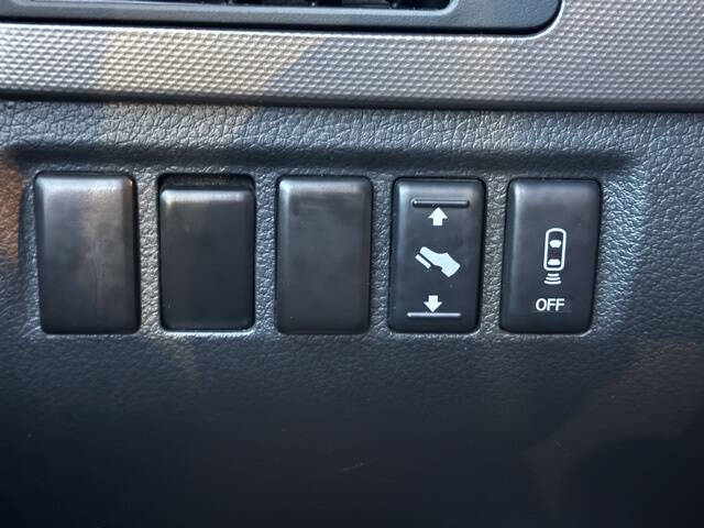 2011 Nissan Armada SV