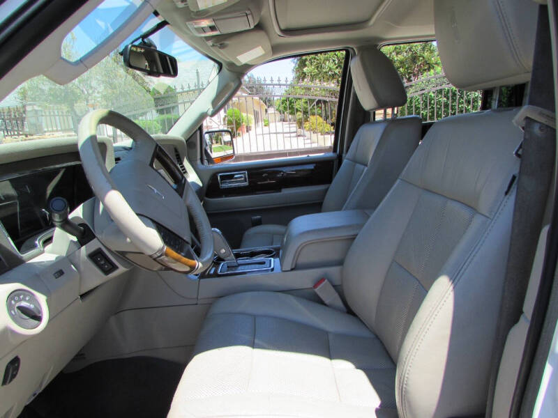 2012 Lincoln Navigator