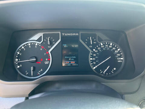 2025 Toyota Tundra SR5